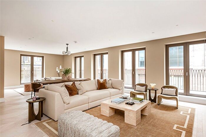 3 Bedroom Flat To Rent In One Carrington Street, Mayfair, London, W1J