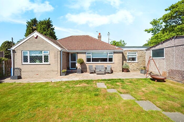 3 Bedroom Detached Bungalow For Sale In Weeland Road, Crofton, Wakefield, WF4
