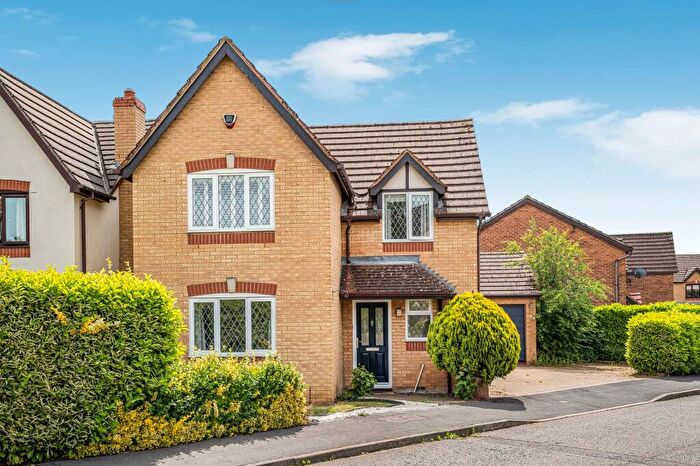 4 Bedroom Detached House For Sale In Sparrowhawk Way, Hartford, Huntingdon., PE29