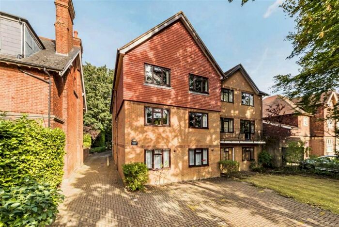 1 Bedroom Flat To Rent In Albion Road, Sutton SM2