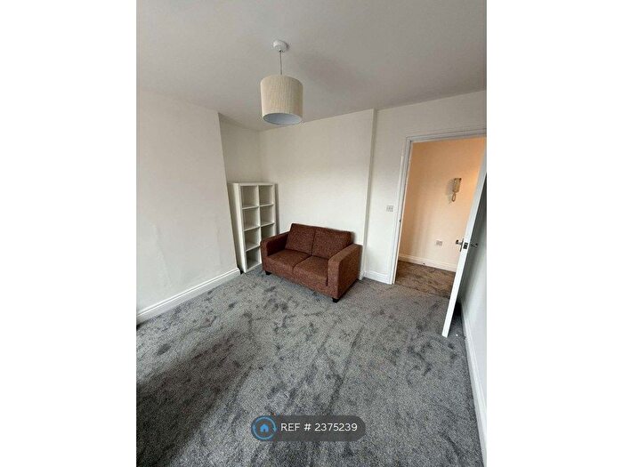 1 Bedroom Flat To Rent In Saxon Place, York, YO31