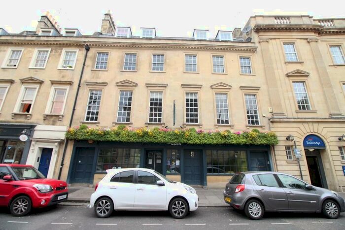 5 Bedroom Flat To Rent In Westgate Buildings, Bath, Somerset, BA1