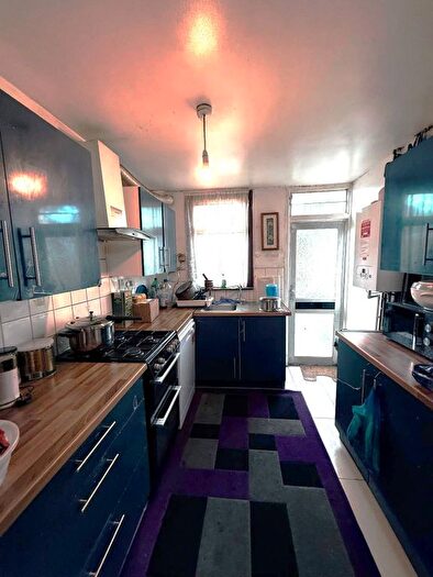 3 Bedroom Terraced House To Rent In Ilford, IG1