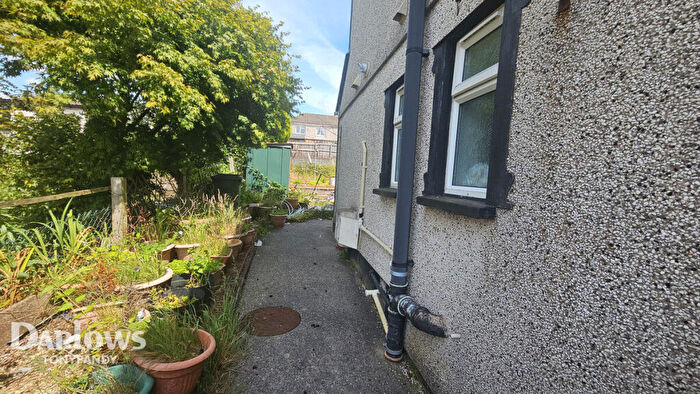 3 Bedroom Semi-Detached House For Sale In Heol Waun, Tonyrefail, Porth, CF39