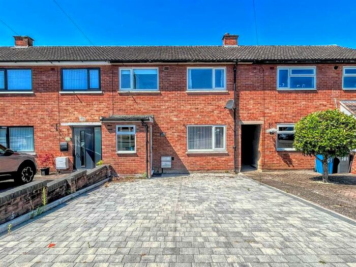 3 Bedroom House To Rent In Masefield Drive, Tamworth, B79