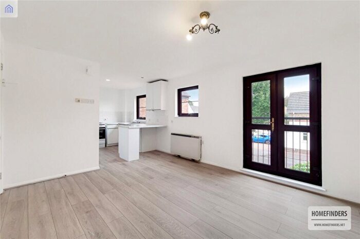 2 Bedroom Apartment To Rent In Evelyn Denington Road, Beckton, E6