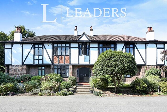 4 Bedroom Apartment To Rent In Raleigh Court, The Avenue, BR3