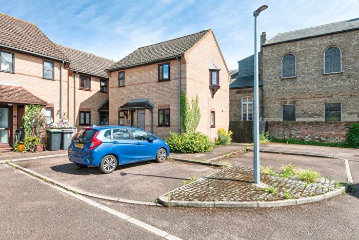 1 Bedroom Flat For Sale In Trinity Close, Shortmead Street, Biggleswade, Bedfordshire, SG18