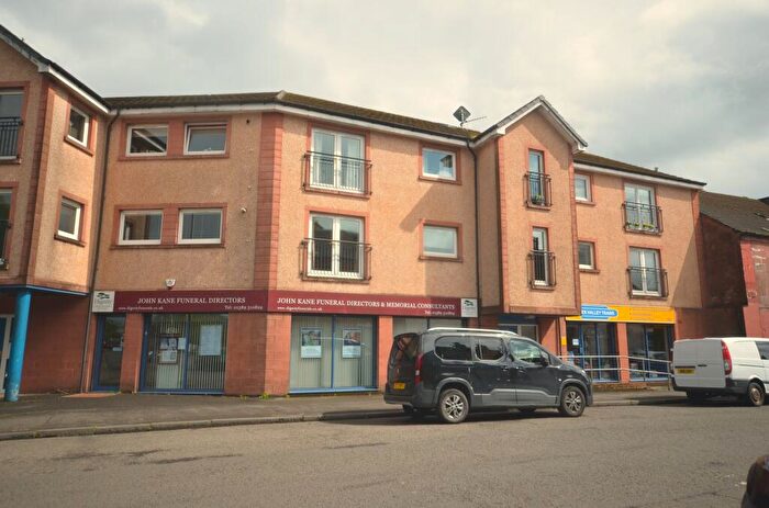 2 Bedroom Flat To Rent In Main Street, /, Alexandria, Wdc, G83