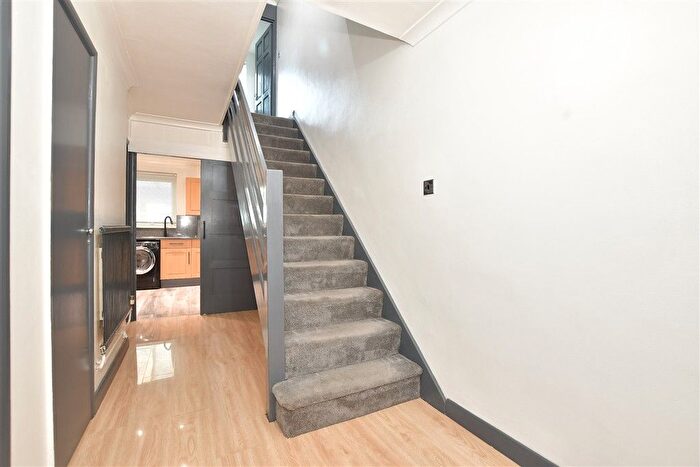 3 Bedroom Semi-Detached House For Sale In Clements Road, Ramsgate, Kent, CT12