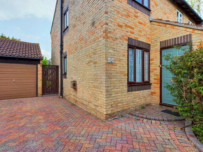 2 Bedroom Semi-Detached House To Rent In Burcote Drive, Portsmouth, PO3