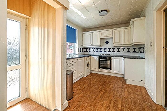 2 Bedroom Terraced House For Sale In Glebe Road, Hull, HU7