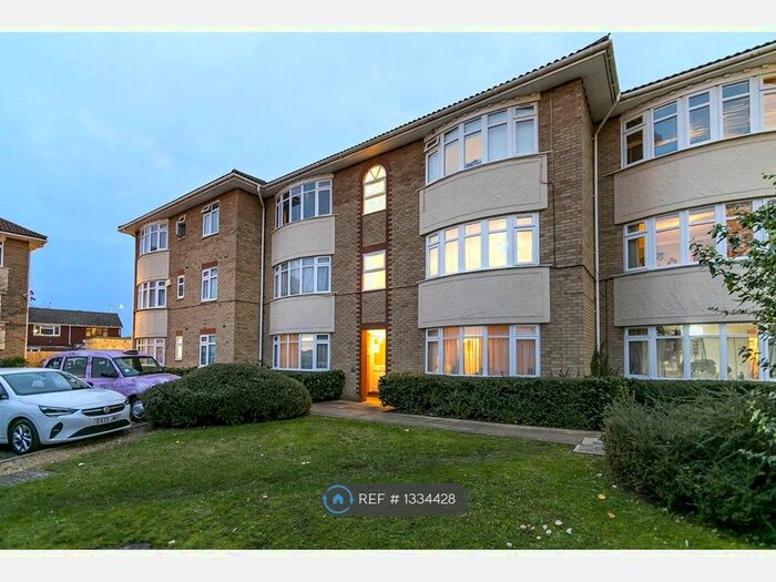 1 Bedroom Flat To Rent In Catherine Court, Ilford, IG2