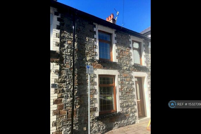 3 Bedroom Terraced House To Rent In Pencai Terrace, Treorchy, CF42