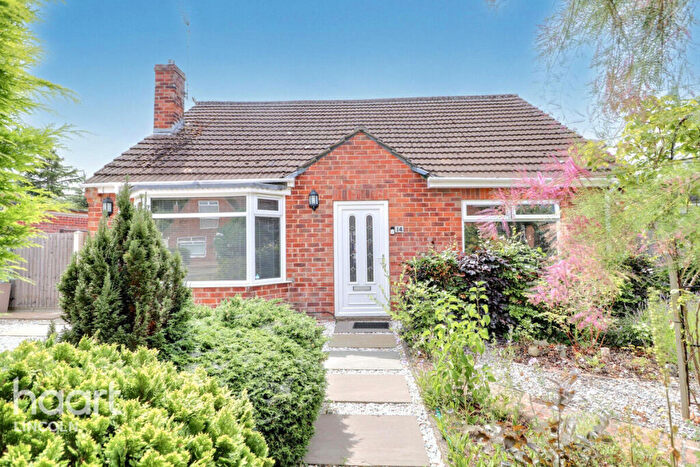 2 Bedroom Bungalow For Sale In Doddington Avenue, Lincoln, LN6