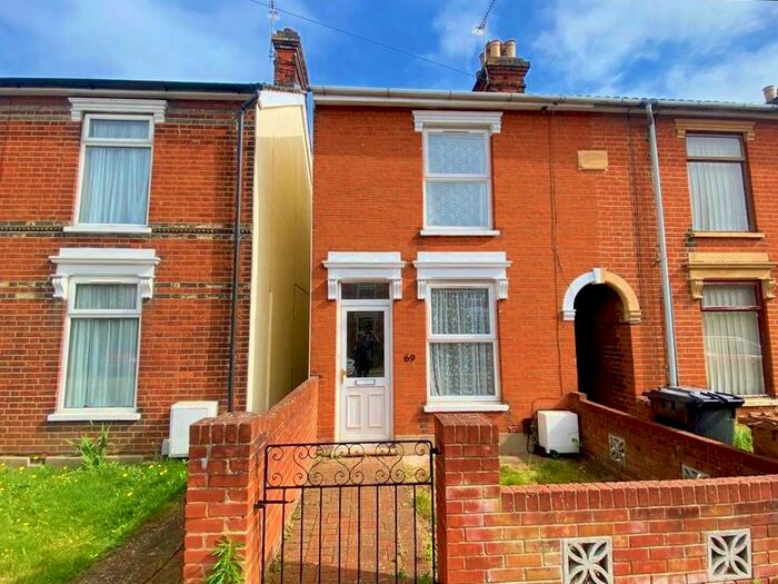 2 Bedroom Semi-Detached House To Rent In Levington Road, Ipswich, IP3