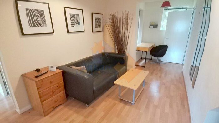 4 Bedroom Terraced House To Rent In Staunton Court, Lincoln, LN1