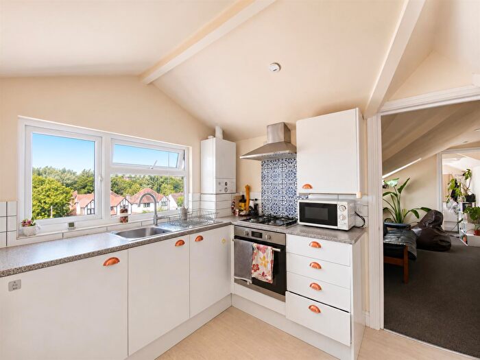 1 Bedroom Apartment To Rent In Shirehampton Road, Stoke Bishop, Bristol, BS9