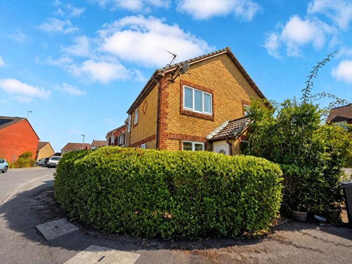 1 Bedroom House For Sale In Maud Close, Devizes, SN10