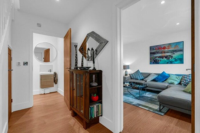 3 Bedroom End Of Terrace House For Sale In Station Road, Watton At Stone, SG14