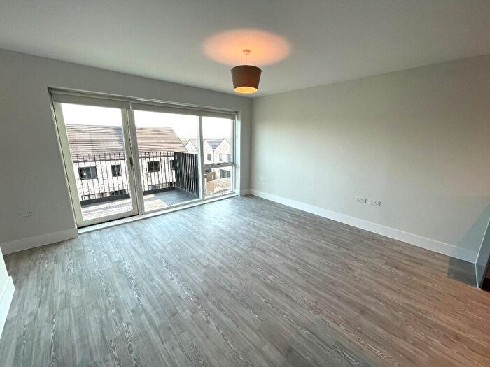 2 Bedroom Apartment To Rent In Honeysuckle Walk, Southmead, Bristol, BS10