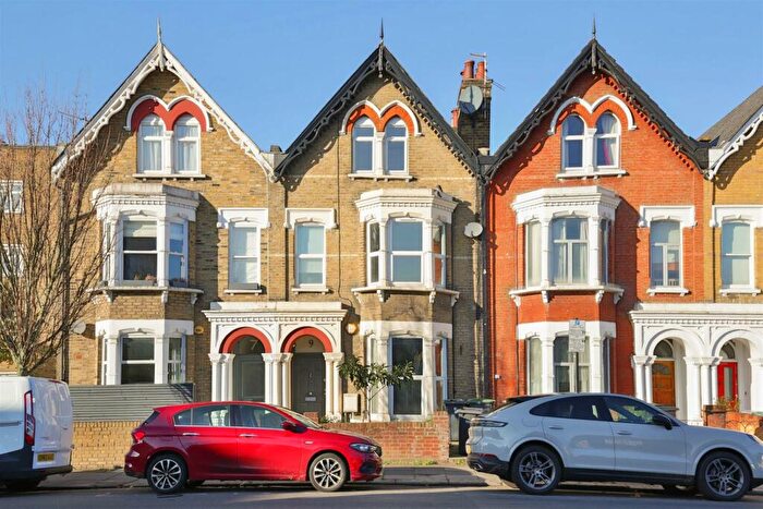 4 Bedroom Terraced House To Rent In Upper Tollington Park, Finsbury Park, N4
