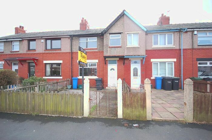 3 Bedroom Terraced House To Rent In Cambridge Road, Fleetwood, Lancashire FY7