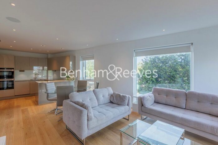 2 Bedroom Flat To Rent In Thurstan Street, Fulham, SW6