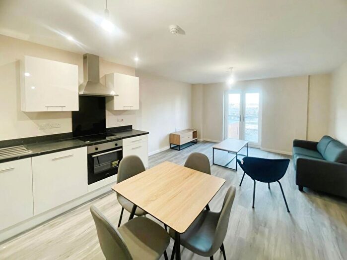 2 Bedroom Apartment To Rent In Belltower House, City Road, M15