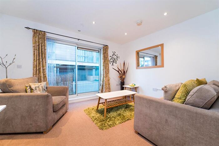 2 Bedroom Apartment To Rent In The Citadel, Northern Quarter, M4