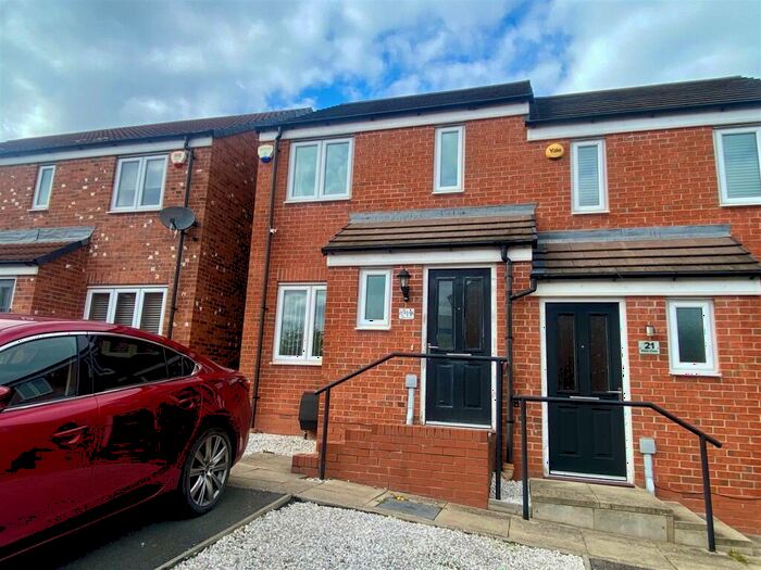 2 Bedroom End Of Terrace House To Rent In Delta Close, Bannerbrook, Coventry, CV4