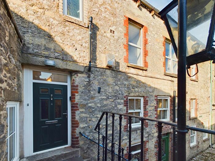 2 Bedroom Flat To Rent In Commercial Yard, Settle, BD24