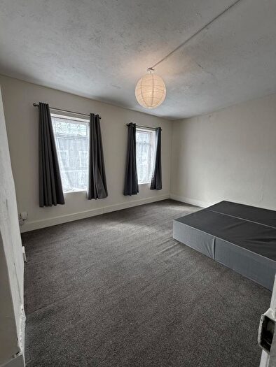 1 Bedroom Flat To Rent In Forest Gate, E7