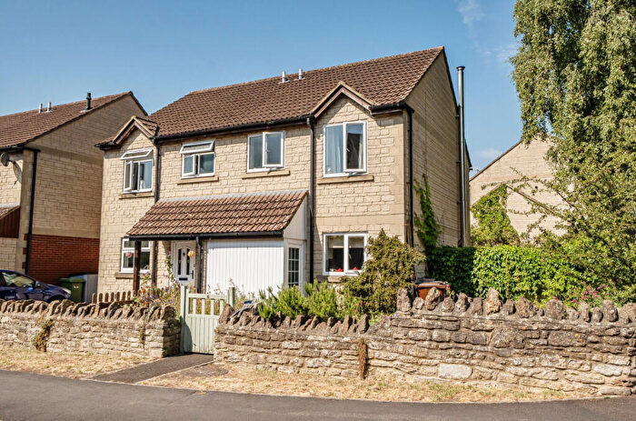 3 Bedroom Semi-Detached House For Sale In Portland Road, Frome, Somerset, BA11