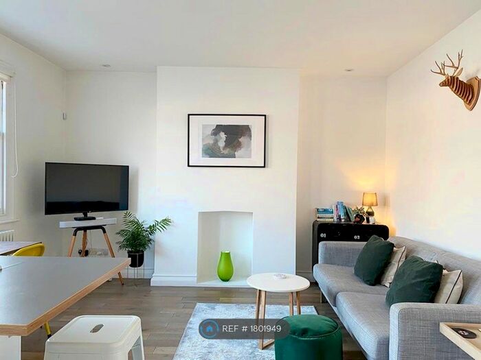 1 Bedroom Flat To Rent In Fentiman Road, London, SW8