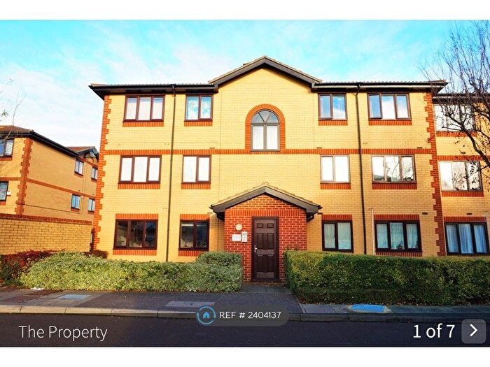 1 Bedroom Flat To Rent In Sidmouth Court, Dartford, DA1