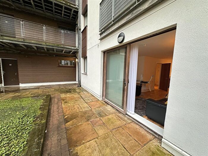 1 Bedroom Flat For Sale In Advent /, Isaac Way, Manchester, M4