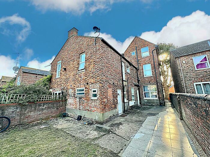 1 Bedroom Flat To Rent In Warwick Avenue Bedford, MK40