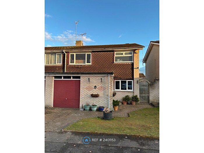 3 Bedroom Semi-Detached House To Rent In Stratfield Road, Basingstoke, RG21