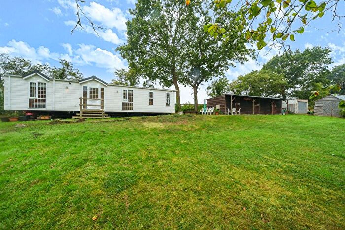 2 Bedroom Lodge For Sale In Fontley Road, Titchfield, PO15