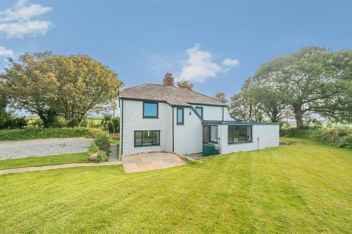 3 Bedroom Cottage For Sale In St. Newlyn East, Newquay, TR8