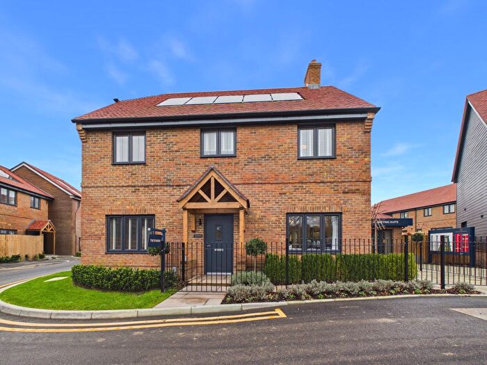 4 Bedroom Detached House For Sale In Thistley Close, Lyminge, Folkestone, Kent, CT18