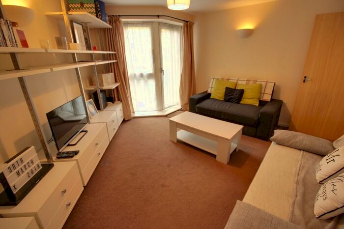 1 Bedroom Ground Flat To Rent In Amethyst Court, Stone Road, Edgbaston, B15