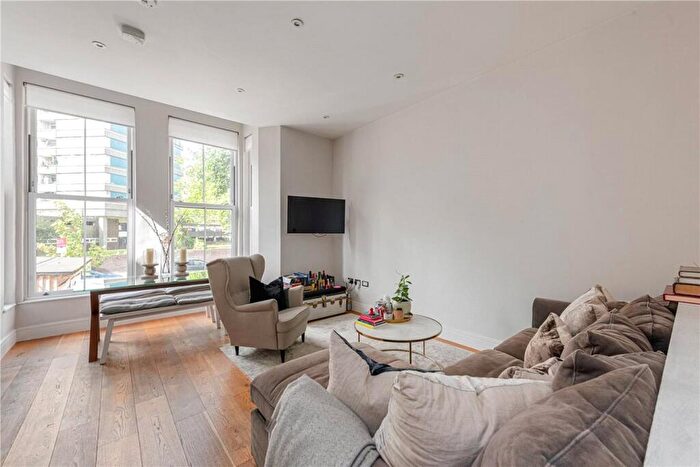 2 Bedroom Apartment To Rent In Shoot Up Hill, London, NW2