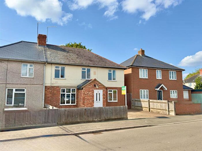 4 Bedroom Semi-Detached House For Sale In Dukes Green Road, Kislingbury, Northamptonshire, NN7