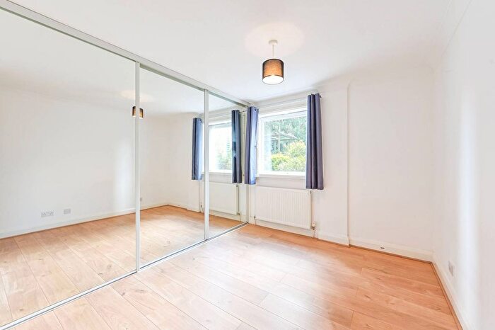 1 Bedroom Flat For Sale In Caraway Heights, Tower Hamlets, London, E14