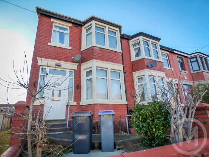 1 Bedroom Flat For Sale In Ascot Road, Blackpool, FY3