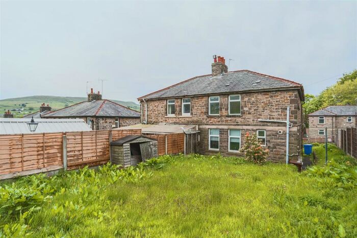 3 Bedroom Semi-Detached House To Rent In Hargreaves Drive, Rossendale, BB4