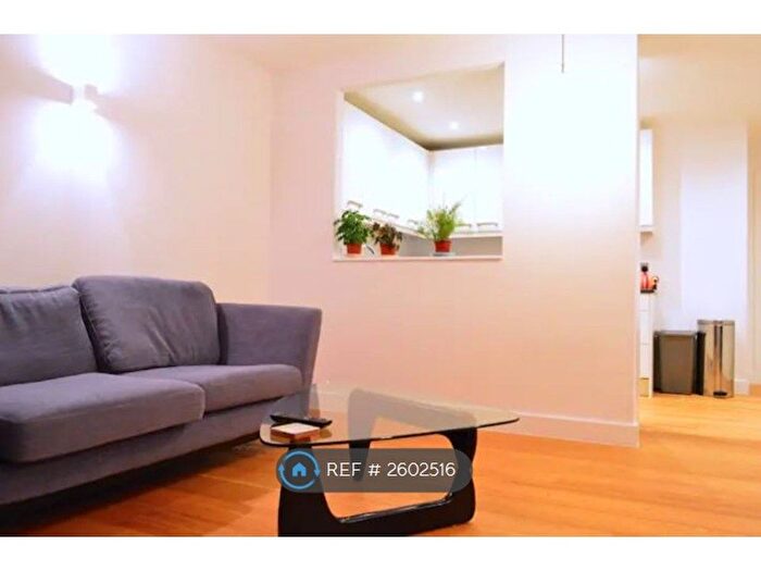2 Bedroom Flat To Rent In Cotherstone Court, London, E2