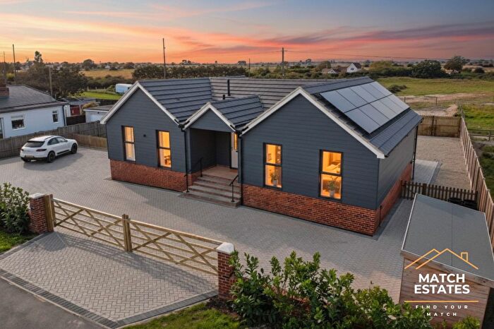 3 Bedroom Bungalow For Sale In Dymchurch Road, Hythe, Kent, CT21